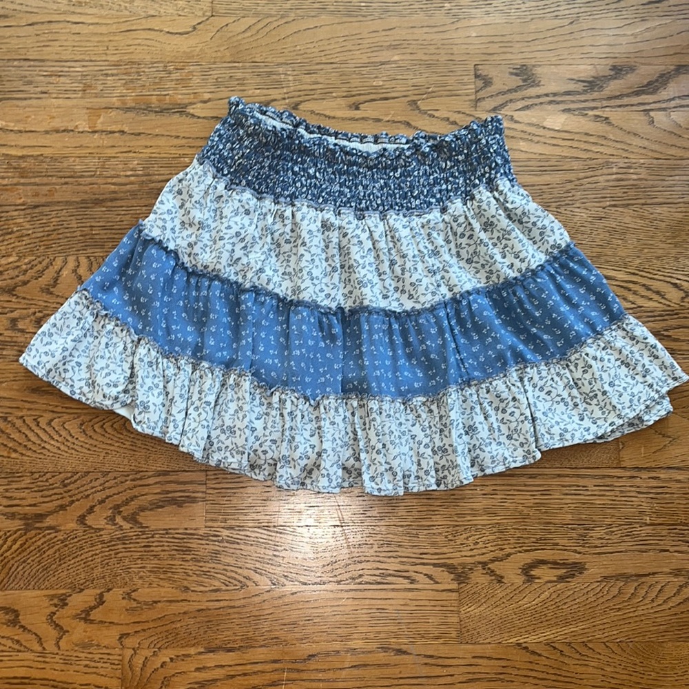 American Eagle LIGHTLY WORN skirt women’s medium